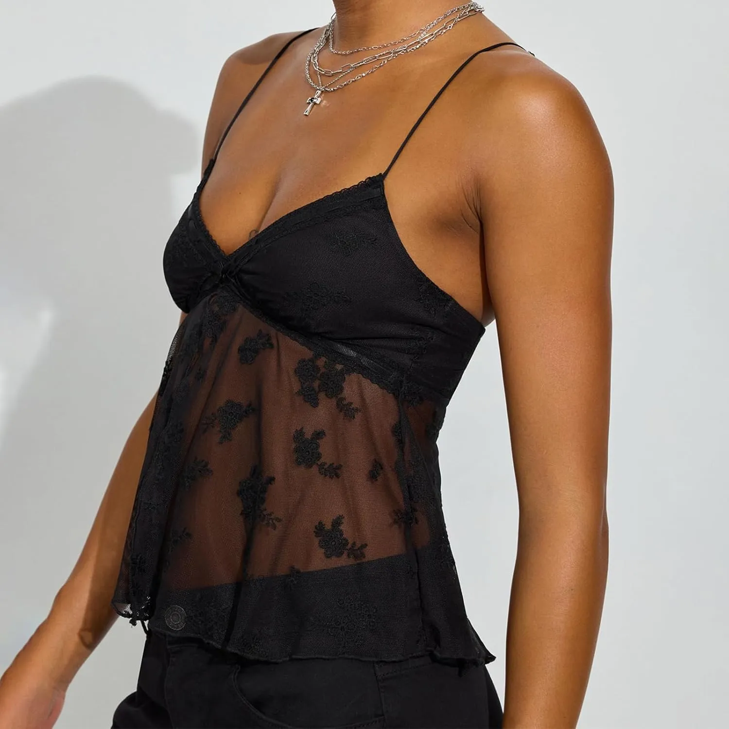 Amiblvowa Womens Sexy Lace Stretchy Corset Slim Fit Spaghetti Strap Camisole Y2k Going Out Sleeveless Tank Top Crop Tops