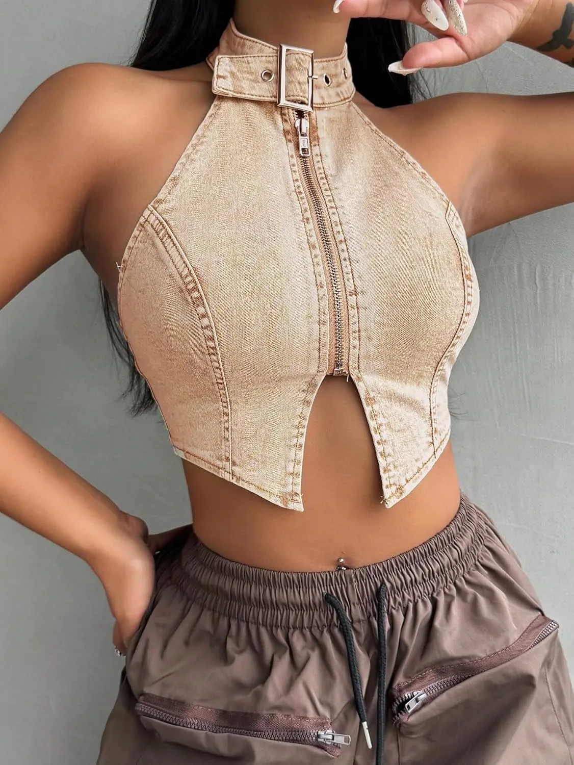 Floerns Women's Denim Backless Halter Zipper Cut Out Y2K Vest Streetwear Sleeveless Tank Tops