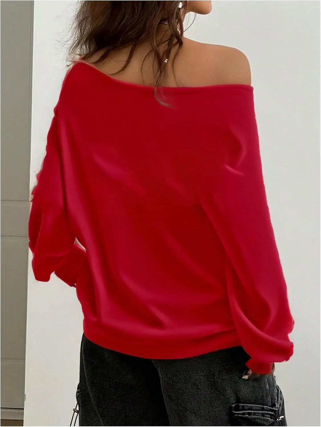 SOLY HUX Women's Off Shoulder Letter Graphic Sweatshirts Long Sleeve Baggy Pullover Streetwear