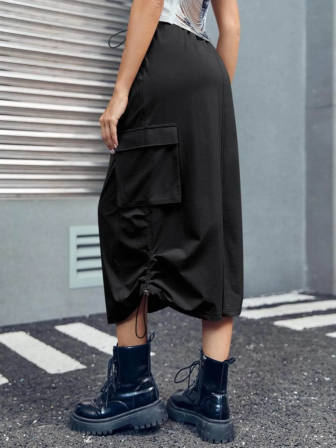 Wenrine Womens Cargo Skirt Y2k Drawstring High Waist Long Midi Skirts with Pockets Streetwear