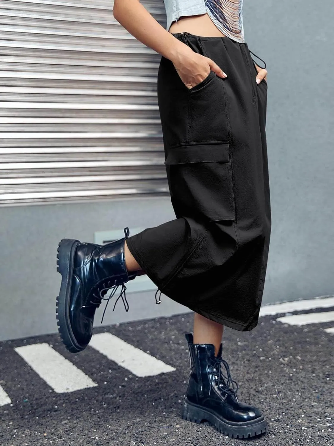 Wenrine Womens Cargo Skirt Y2k Drawstring High Waist Long Midi Skirts with Pockets Streetwear
