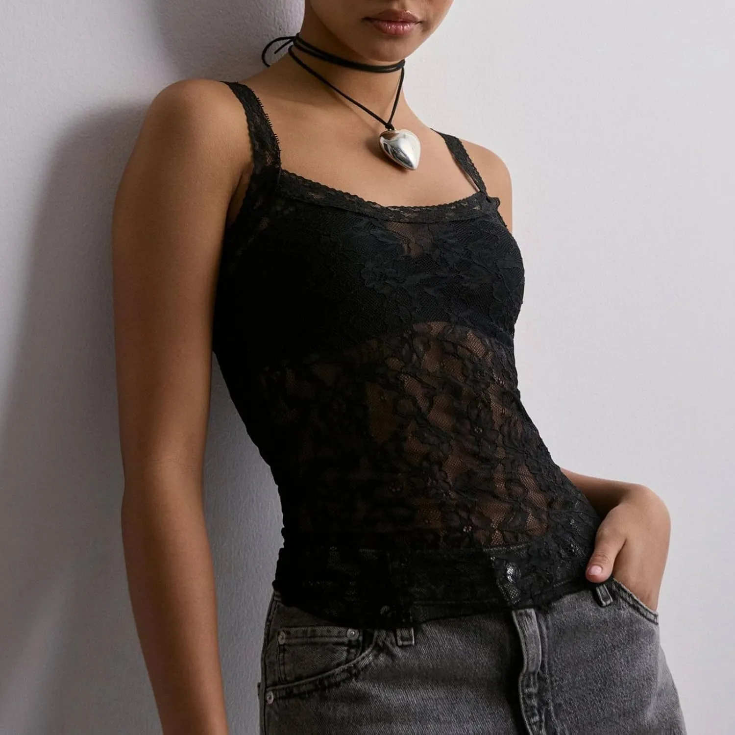 Womens Sexy Lace Ruffle Spaghetti Strap Camisole Tank Top Y2k Going Out Slim Fit Cami Sleeveless Shirt Crop Tops