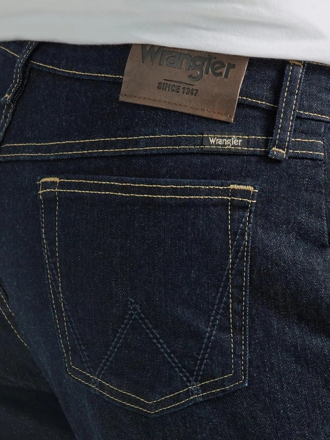 Wrangler Men's Free to Stretch Regular Fit Jeans