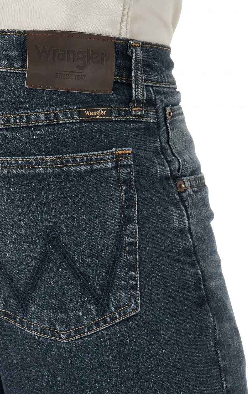 Wrangler Men's Free to Stretch Regular Fit Jeans